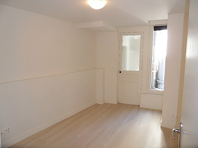 APPARTEMENT T2 A LOUER - ST ETIENNE CENTRE VILLE - 49.9 m2 - 570 € charges comprises par mois