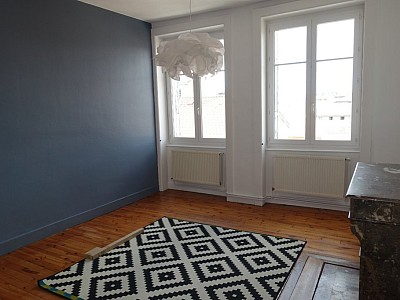 APPARTEMENT T2 A LOUER - ST ETIENNE CENTRE VILLE - 51.29 m2 - 450€ charges comprises par mois
