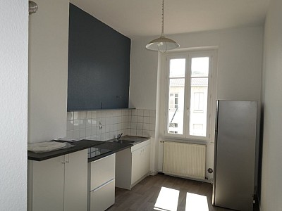 APPARTEMENT T2 A LOUER - ST ETIENNE CENTRE VILLE - 51.29 m2 - 450€ charges comprises par mois
