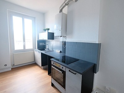 APPARTEMENT T2 A LOUER - ST ETIENNE CENTRE VILLE - 50.26 m2 - 500 € charges comprises par mois
