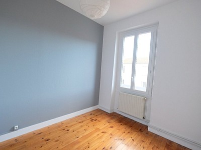 APPARTEMENT T2 A LOUER - ST ETIENNE CENTRE VILLE - 50.26 m2 - 500 € charges comprises par mois