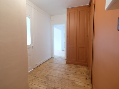 APPARTEMENT T2 A LOUER - ST ETIENNE CENTRE VILLE - 48.06 m2 - 495 € charges comprises par mois