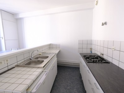 APPARTEMENT T2 A LOUER - ST ETIENNE CENTRE VILLE - 86.15 m2 - 545€ charges comprises par mois