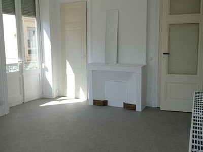 APPARTEMENT T2 A LOUER - ST ETIENNE CENTRE VILLE - 57.34 m2 - 444 &euro; charges comprises par mois