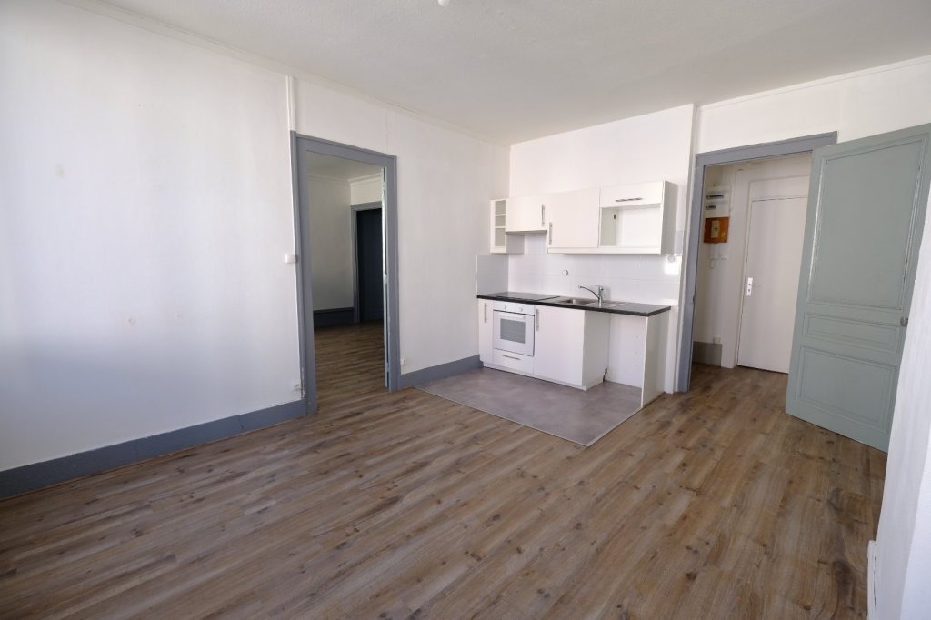 APPARTEMENT T2 A LOUER - ST ETIENNE CENTRE VILLE - 48 m2 - 385 ...