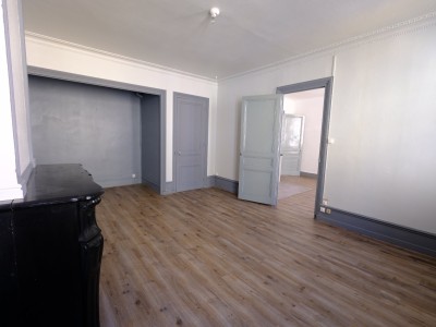 APPARTEMENT T2 A LOUER - ST ETIENNE CENTRE VILLE - 48 m2 - 415�&euro; charges comprises par mois