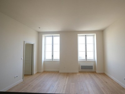 APPARTEMENT T2 - ST ETIENNE CENTRE VILLE - 55,76 m2 - LOUÉ