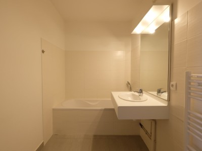 APPARTEMENT T2 A LOUER - ST ETIENNE CENTRE VILLE - 50 m2 - 525 € charges comprises par mois