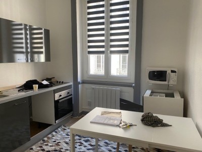 CENTRE VILLE A LOUER - ST ETIENNE CENTRE VILLE - 48.32 m2 - 500 € charges comprises par mois