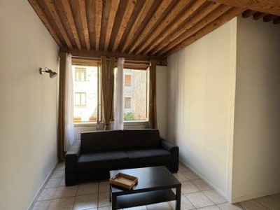 APPARTEMENT T2 A LOUER - ST ETIENNE CENTRE VILLE - 30.05 m2 - 400 € charges comprises par mois