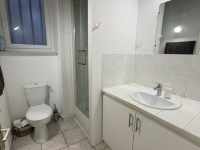 APPARTEMENT T2 A LOUER - ST ETIENNE CENTRE VILLE - 30.05 m2 - 400 € charges comprises par mois