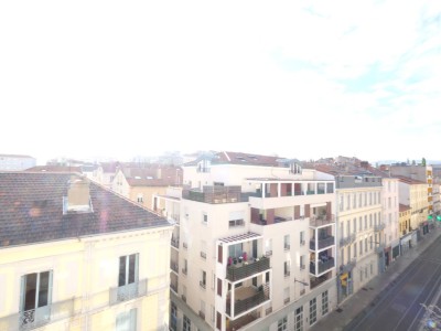 APPARTEMENT T2 A LOUER - ST ETIENNE CENTRE VILLE - 50.35 m2 - 600 € charges comprises par mois