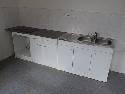 APPARTEMENT T2 A LOUER - ST ETIENNE CENTRE VILLE - 56.32 m2 - 495€ charges comprises par mois