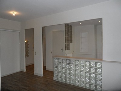 APPARTEMENT T2 A LOUER - ST ETIENNE CENTRE VILLE - 49.11 m2 - 485 &euro; charges comprises par mois