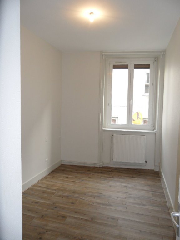 APPARTEMENT T2 A LOUER - ST ETIENNE CENTRE VILLE - 49.11 m2 - 485 &euro; charges comprises par mois