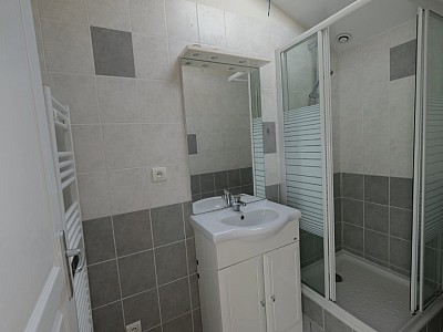 APPARTEMENT T2 A LOUER - ST ETIENNE CENTRE VILLE - 41.11 m2 - 405€ charges comprises par mois