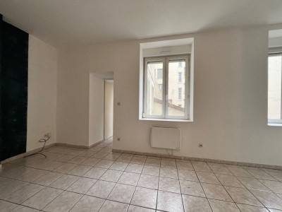 APPARTEMENT T2 A LOUER - ST ETIENNE CENTRE VILLE - 36.32 m2 - 395€ charges comprises par mois