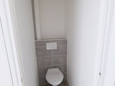 APPARTEMENT T2 A LOUER - ST ETIENNE CENTRE VILLE - 62.92 m2 - 475€ charges comprises par mois