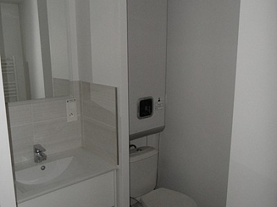 APPARTEMENT T2 A LOUER - ST ETIENNE CENTRE VILLE - 40.39 m2 - 450€ charges comprises par mois