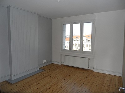 APPARTEMENT T2 A LOUER - ST ETIENNE CHATEAUCREUX - 52.94 m2 - 440€ charges comprises par mois
