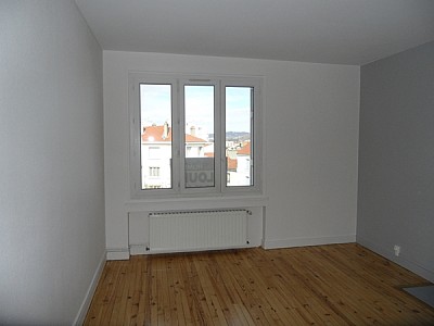 APPARTEMENT T2 A LOUER - ST ETIENNE CHATEAUCREUX - 52.94 m2 - 440€ charges comprises par mois
