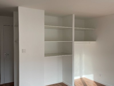 APPARTEMENT T2 A LOUER - ST ETIENNE FACULTE / CENTRE DEUX - 44 m2 - 387 € charges comprises par mois