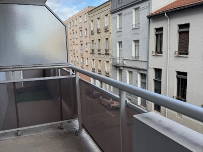 APPARTEMENT T2 A LOUER - ST ETIENNE FACULTE / CENTRE DEUX - 47.26 m2 - 660�&euro; charges comprises par mois