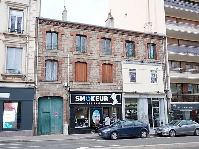 T2 A LOUER - ST ETIENNE FACULTE / CENTRE DEUX - 50 m2 - 440€ charges comprises par mois