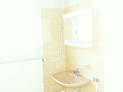 APPARTEMENT T2 A LOUER - ST ETIENNE FACULTE / CENTRE DEUX - 63.58 m2 - 470€ charges comprises par mois