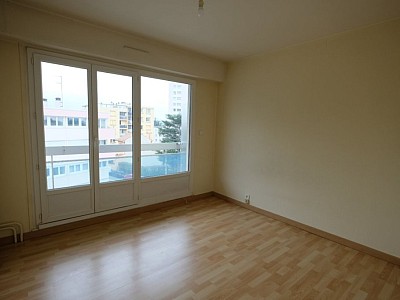 APPARTEMENT T2 A LOUER - ST ETIENNE FAURIEL - 48 m2 - 515€ charges comprises par mois
