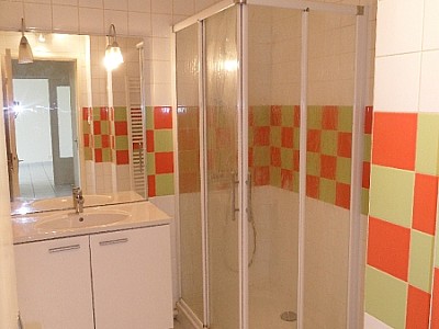 APPARTEMENT T2 A LOUER - ST ETIENNE FAURIEL - 48 m2 - 515€ charges comprises par mois