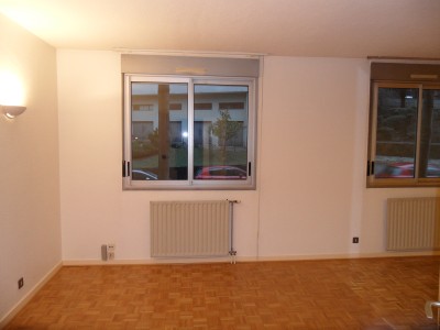 APPARTEMENT T2 A LOUER - ST ETIENNE FAURIEL - 43 m2 - 450 € charges comprises par mois