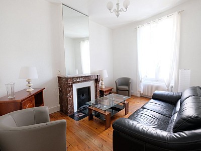 APPARTEMENT T2 A LOUER - ST ETIENNE FAURIEL - 50 m2 - 470�&euro; charges comprises par mois