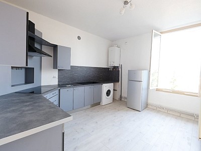 APPARTEMENT T2 A LOUER - ST ETIENNE FAURIEL - 49.65 m2 - 540€ charges comprises par mois