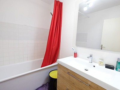 APPARTEMENT T2 A LOUER - ST ETIENNE FAURIEL - 55 m2 - 630€ charges comprises par mois
