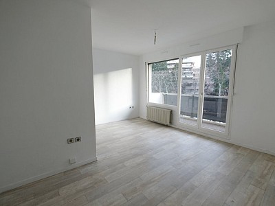 APPARTEMENT T2 A LOUER - ST ETIENNE FAURIEL - 41.9 m2 - 575 € charges comprises par mois