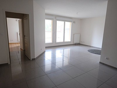 APPARTEMENT T2 A LOUER - ST ETIENNE FAURIEL - 59.78 m2 - 650 € charges comprises par mois