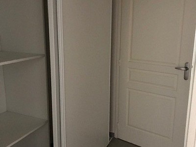 APPARTEMENT T2 A LOUER - ST ETIENNE FAURIEL - 59.78 m2 - 650 € charges comprises par mois