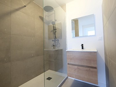 APPARTEMENT T2 A LOUER - ST ETIENNE FAURIEL - 48.4 m2 - 510€ charges comprises par mois