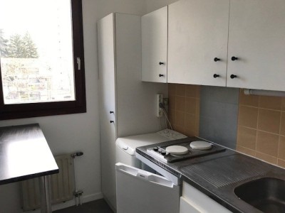 APPARTEMENT T2 A LOUER - ST ETIENNE FAURIEL - 42,96 m2 - 550 € charges comprises par mois