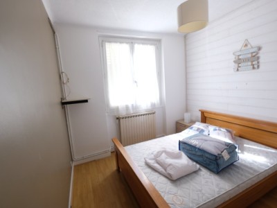 T2 MEUBLE A LOUER - ST ETIENNE FAURIEL - 45.39 m2 - 570 € charges comprises par mois