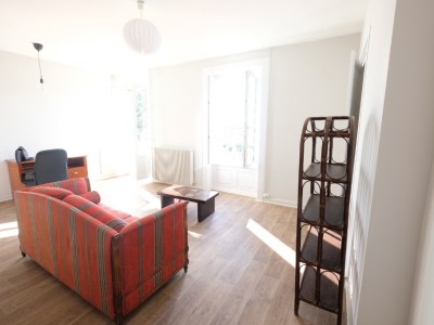 APPARTEMENT T2 A LOUER - ST ETIENNE FAURIEL - 68 m2 - 545€ charges comprises par mois