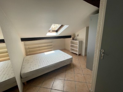 APPARTEMENT T2 A LOUER - ST ETIENNE FAURIEL - 30 m2 - 368€ charges comprises par mois