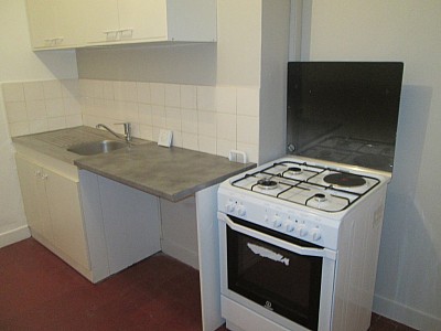 APPARTEMENT T2 A LOUER - ST ETIENNE FAURIEL - 46.9 m2 - 550€ charges comprises par mois