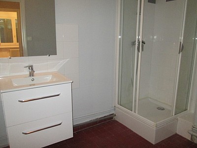 APPARTEMENT T2 A LOUER - ST ETIENNE FAURIEL - 46.9 m2 - 550€ charges comprises par mois