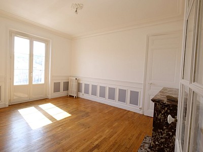 APPARTEMENT T2 A LOUER - ST ETIENNE HAUT DE JACQUARD - 54.06 m2 - 545€ charges comprises par mois