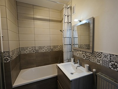APPARTEMENT T2 A LOUER - ST ETIENNE LA MTARE - 50.9 m2 - 570€ charges comprises par mois