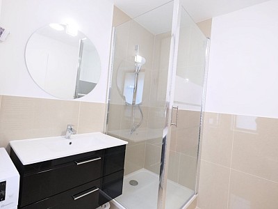 APPARTEMENT T2 A LOUER - ST ETIENNE PROCHE CHATEAUCREUX - 29.78 m2 - 430 &euro; charges comprises par mois