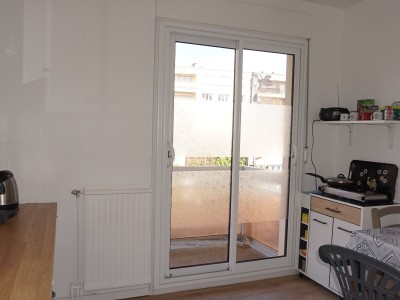 APPARTEMENT T2 A LOUER - ST ETIENNE MONTPLAISIR - 47,9 m2 - 525 € charges comprises par mois