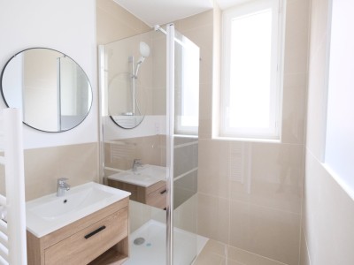 APPARTEMENT T2 A LOUER - ST ETIENNE MONTPLAISIR - 40.6 m2 - 460€ charges comprises par mois